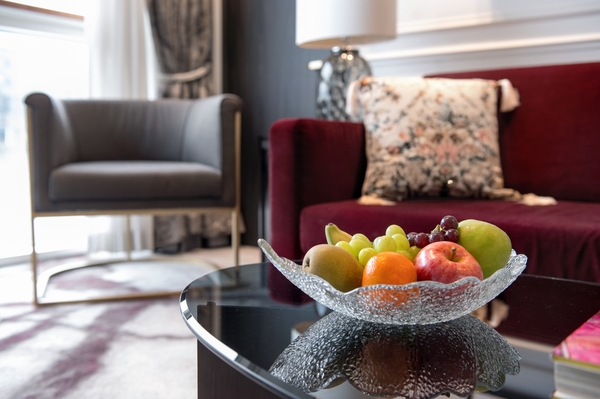 Uniworld SS Victoria - Royal Suite 1.jpg